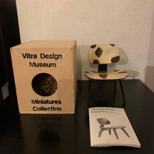 Sedia Vitra Miniatures LCW