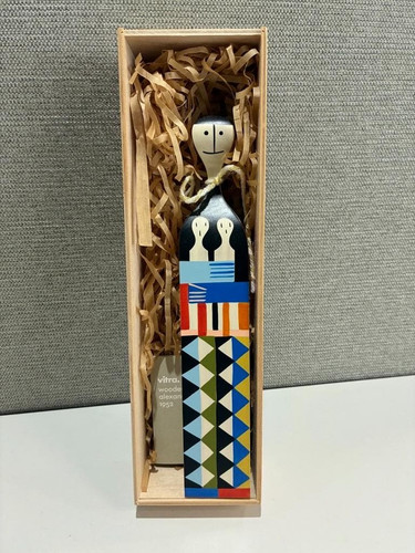 Vitra wooden doll 5 - wooden, no.5
