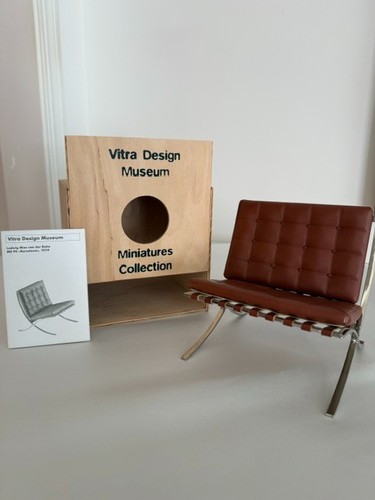 Vitra miniatures 90 - miniatures,